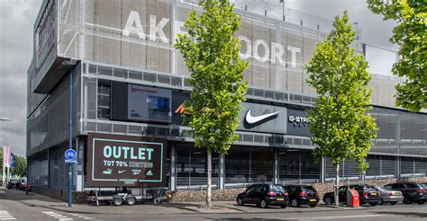 Openingstijden Nike Unite Amsterdam Osdorp 